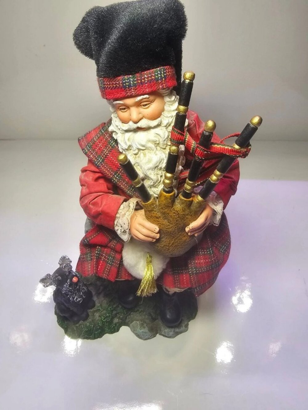 Possible Dreams Santa Claus Bagpipes Figurine 8in Red Kilt Tartan Christmas